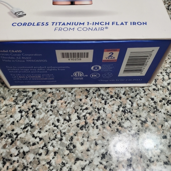 New still in box Cordless flat Iron Unbound Brand - Picture 6 of 10